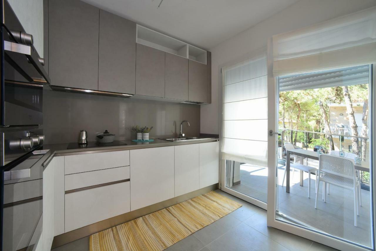 Residence Due Perle Lignano Sabbiadoro Exterior photo